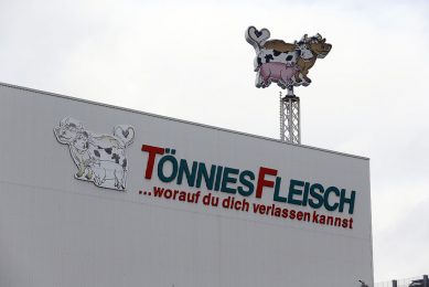 Operations in Germany s largest pork plant, owned by Tönnies, are still suspended. - Photo: Hans Prinsen