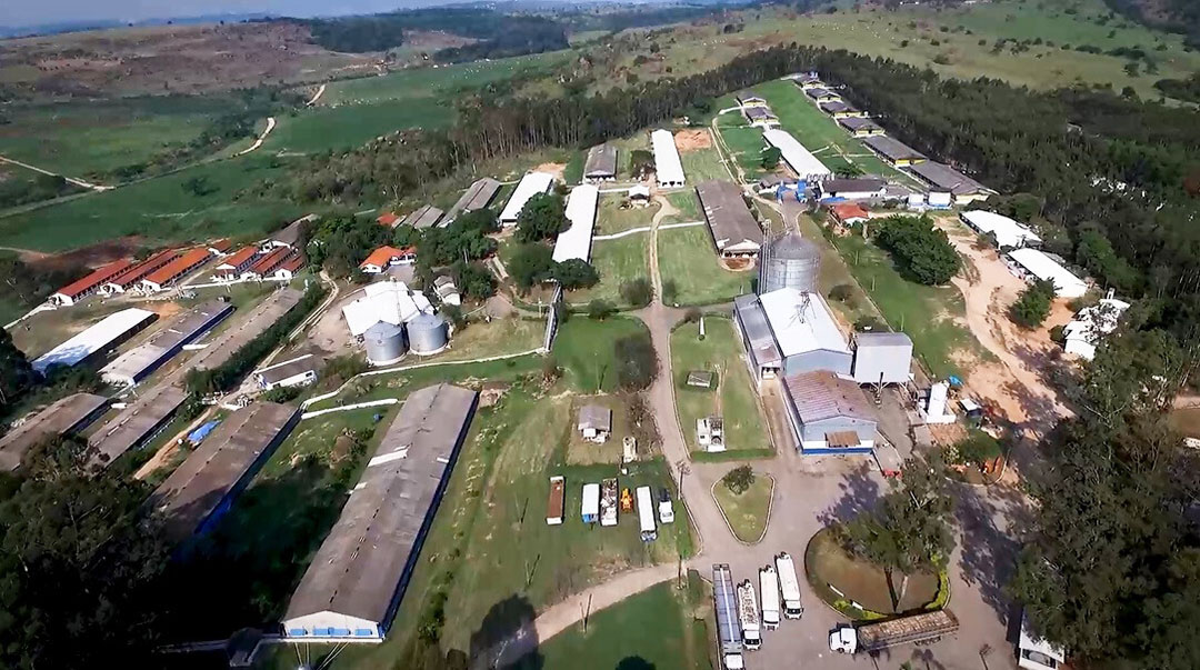 The Água Branca farm complex, seen from above. Photos: Daniel Azevedo